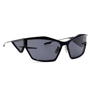 New! GIVENCHY Sunglasses GV40066U 01A, Authentic